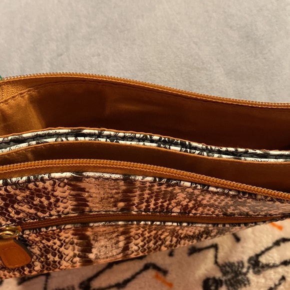 Purse - Picture 3 of 4